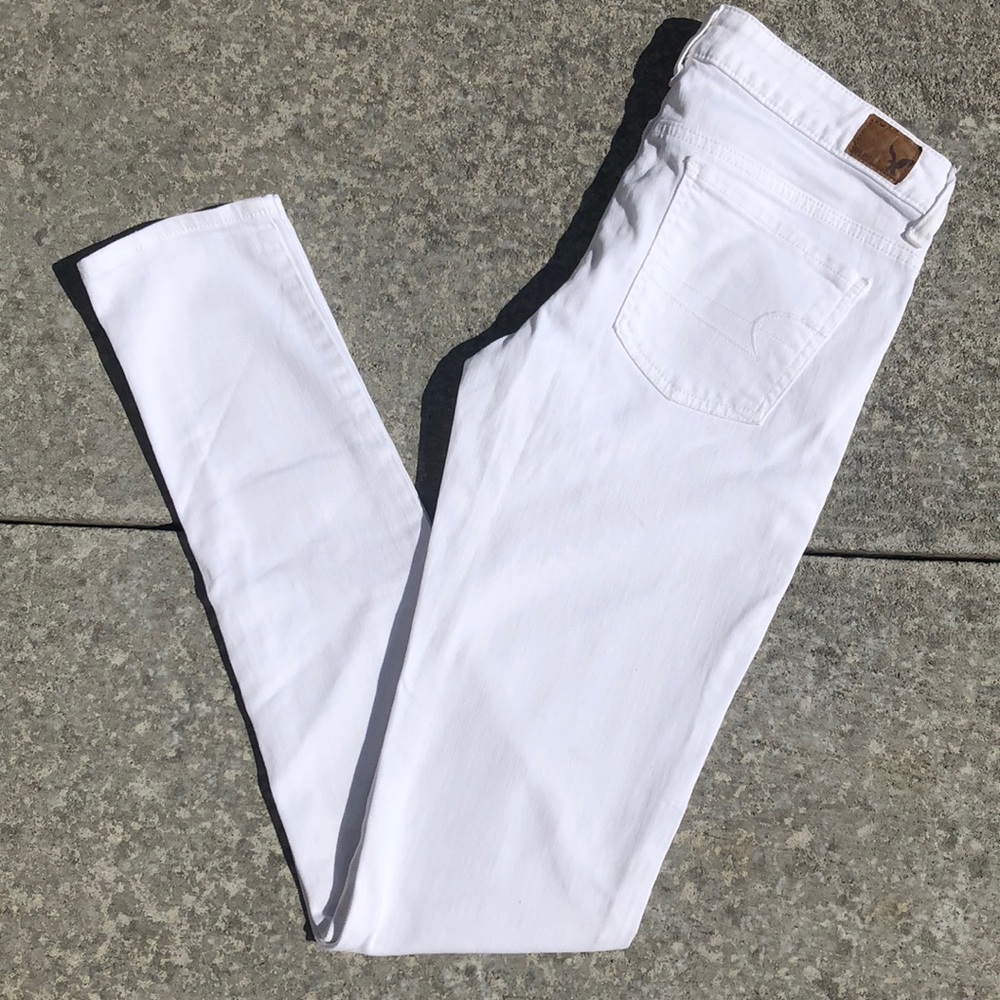 American Eagle 6 XLONG white jeggings